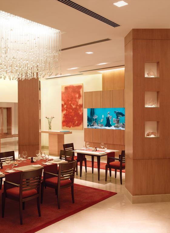 فندق ترايدنت تشيناي المظهر الخارجي الصورة The restaurant
